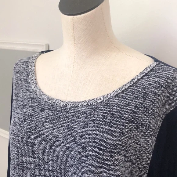 Gap Long Sleeve - Picture 2 of 6